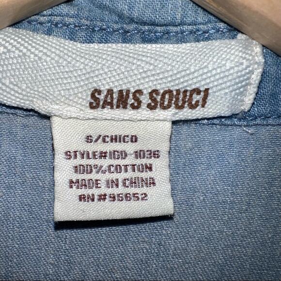 Sans Souci light wash denim snap front tunic blouse w stud accents small S B179 - Picture 4 of 5